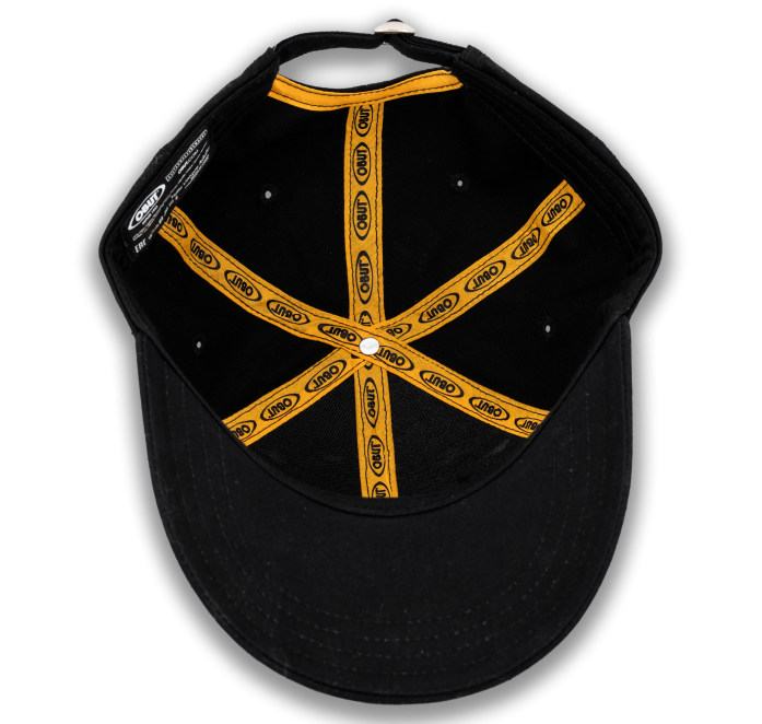 Casquette noire logo vintage moutarde