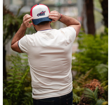 Baseball cap with retro logo