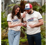 Weißes Unisex-T-Shirt mit Retro-Logo Weißes Unisex-T-Shirt mit Retro-Logo