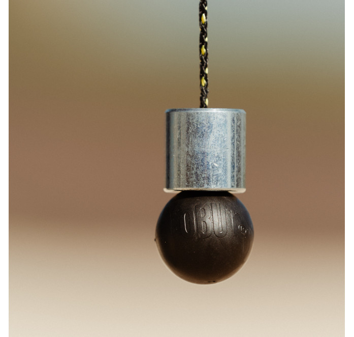 But op te rapen met een magneet But op te rapen met een magneet